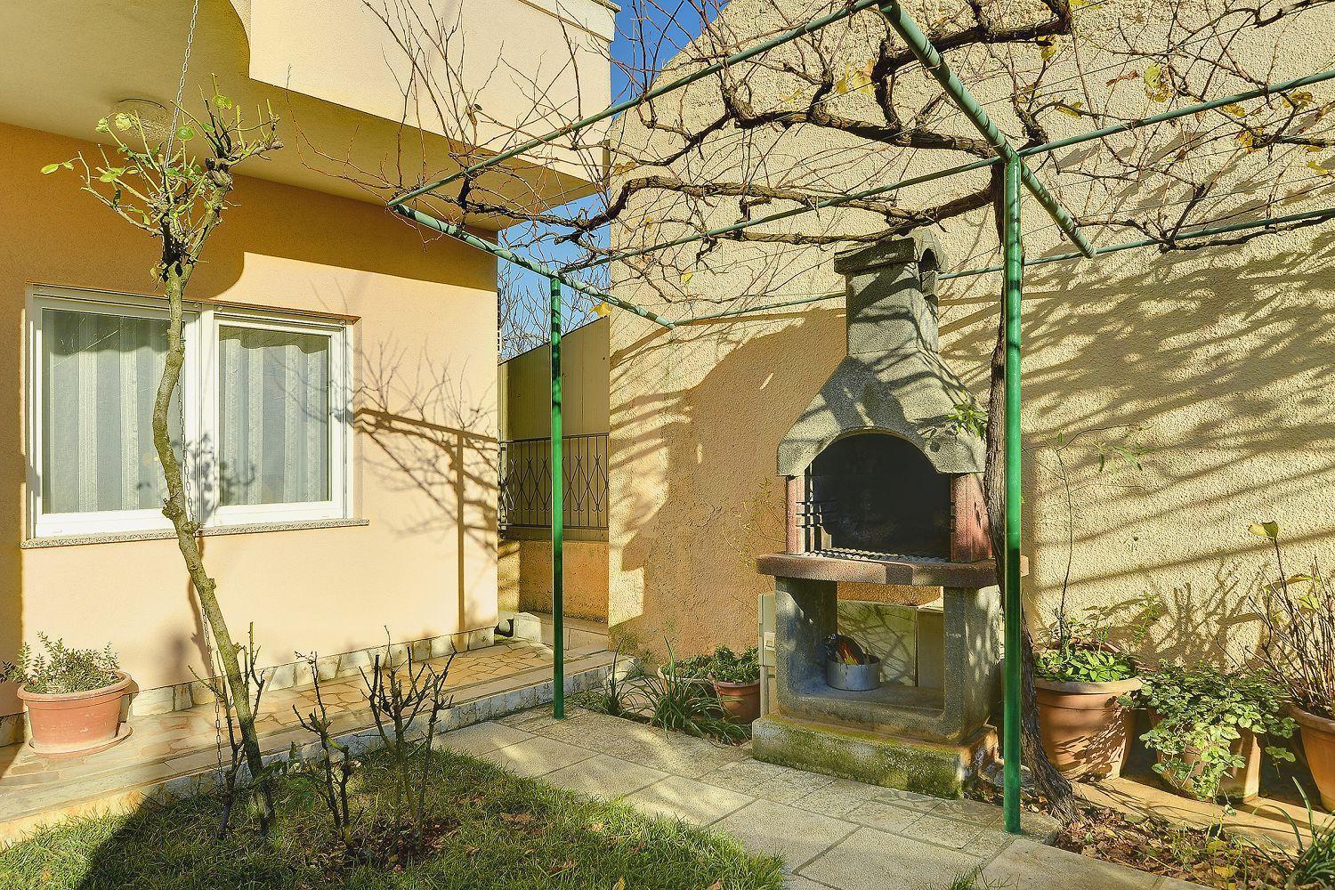 Apartment Ljuba Pula Exterior photo